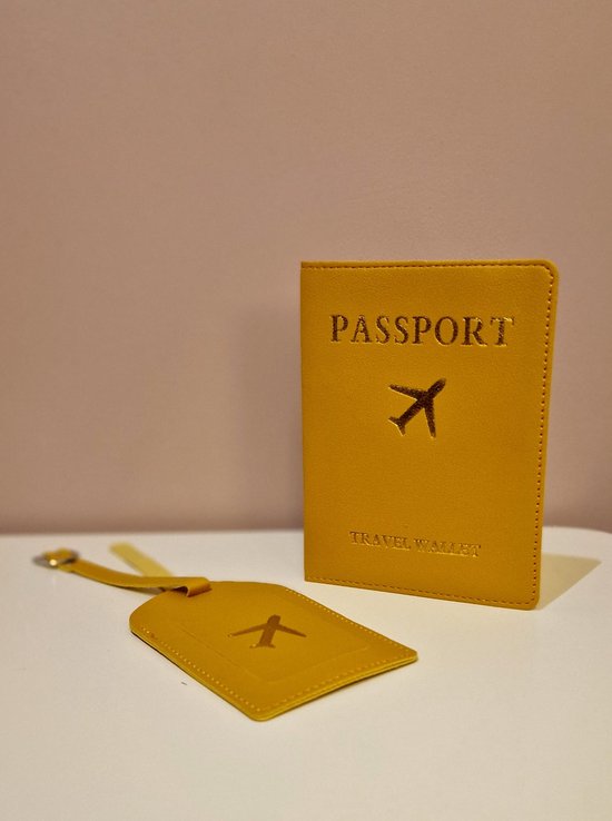 Couverture de passeport avec étiquette de bagage - Jaune avec Or - Porte-passeport - Couverture de passeport - Accessoires de voyage - Étiquette de bagage - Étiquette de bagage - Set - Passeport et étiquette - Vacances