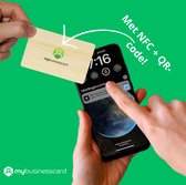 Duurzaam bamboe visitekaartje met NFC + QR-Code | digitale business card van Mybusinesscard | Deel jouw contact gegevens binnen één seconde door een simpele tap of scan. Duurzaam | gerecycled | efficiënt | smart | dashboard | www.mybusinesscard.nl