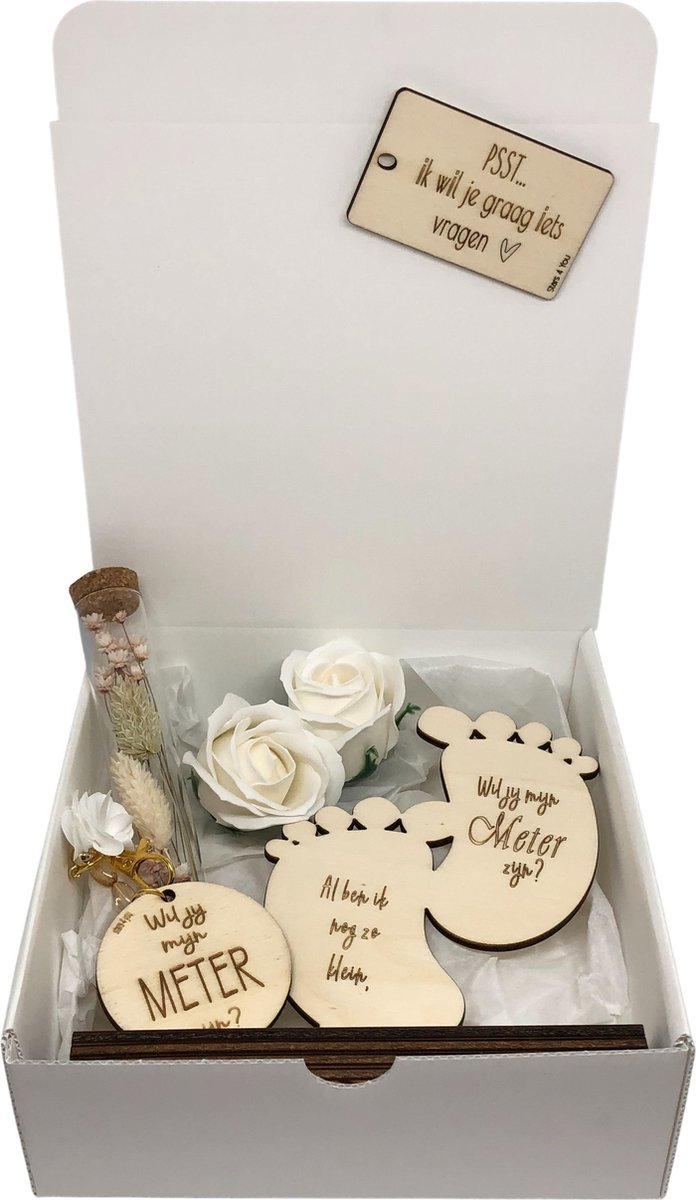 Geschenkbox Wil jij mijn METER zijn beige sleutelhanger droogbloemen voetjes. bol