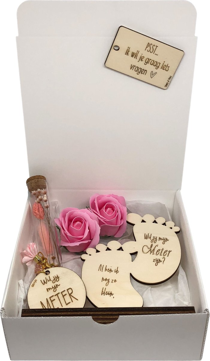 Geschenkbox Wil jij mijn METER zijn? | roze | sleutelhanger | droogbloemen | voetjes | meter vragen | meter worden | peettante vragen | peettante worden | cadeau | doosje met een vraag