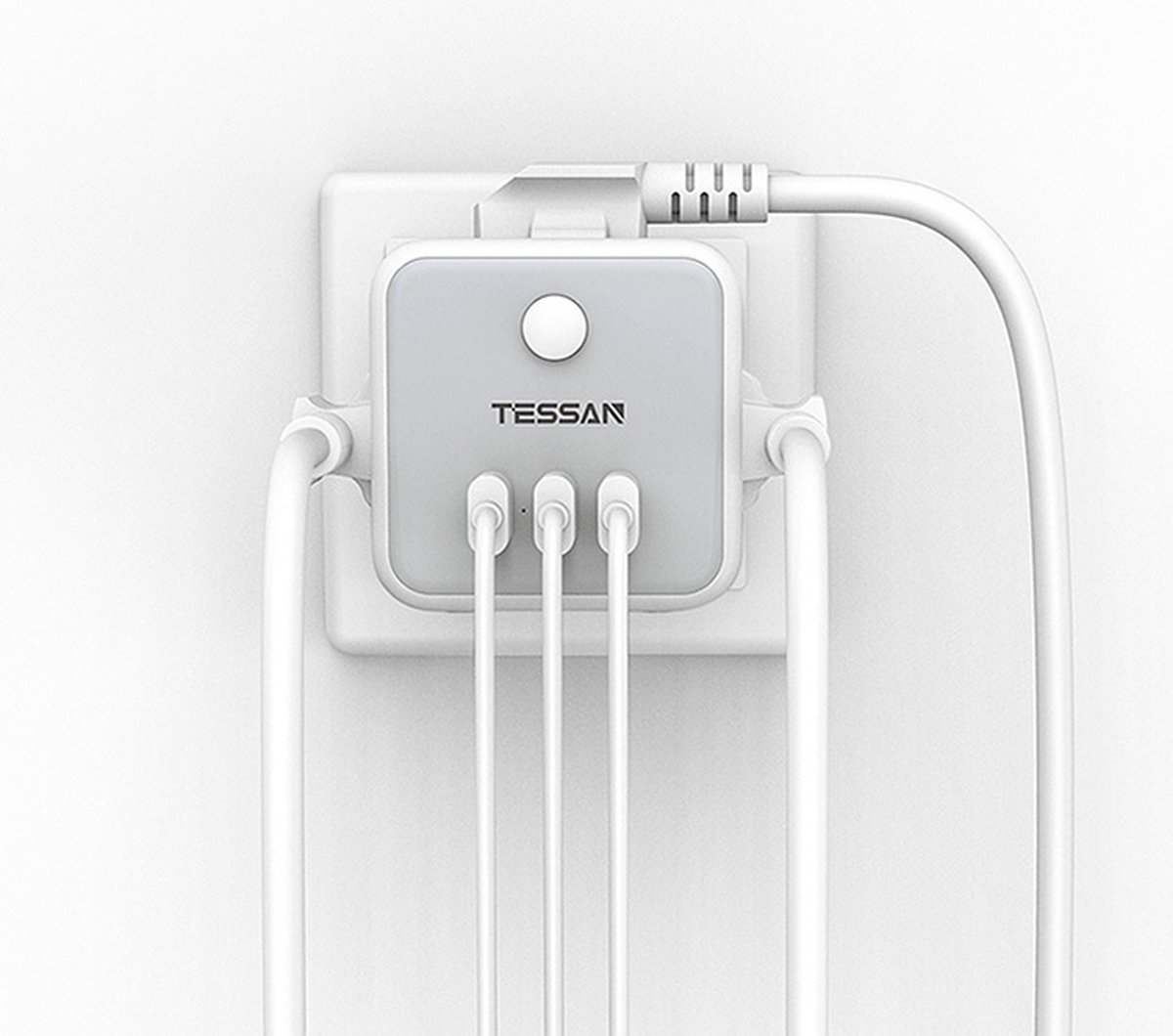 TESSAN Multiprise 3 Prises - Interrupteur On/Off - 3 Connexions USB - 10A -  2500W - Wit
