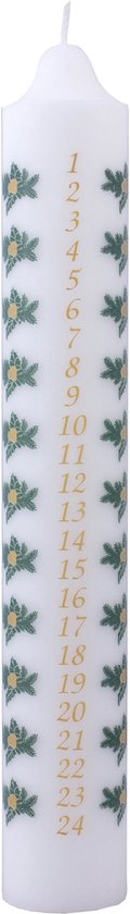 Witte adventskaars met gouden cijfers 1-24 en groene dennentakken met gele besjes.
