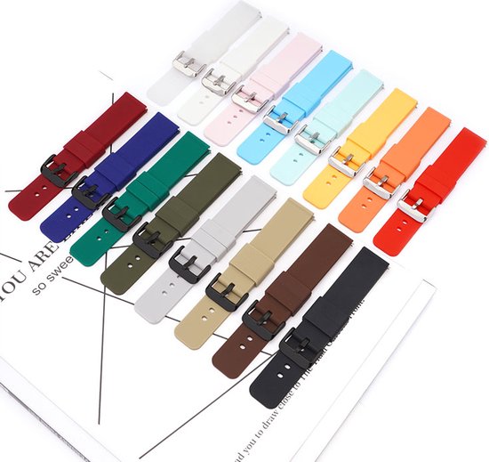 Een reeks gekleurde siliconen horlogebandjes, waaronder rood, blauw, groen, khaki, grijs, beige, bruin, zwart, wit, lichtroze, lichtblauw, mintgroen, geel, oranje en rood.