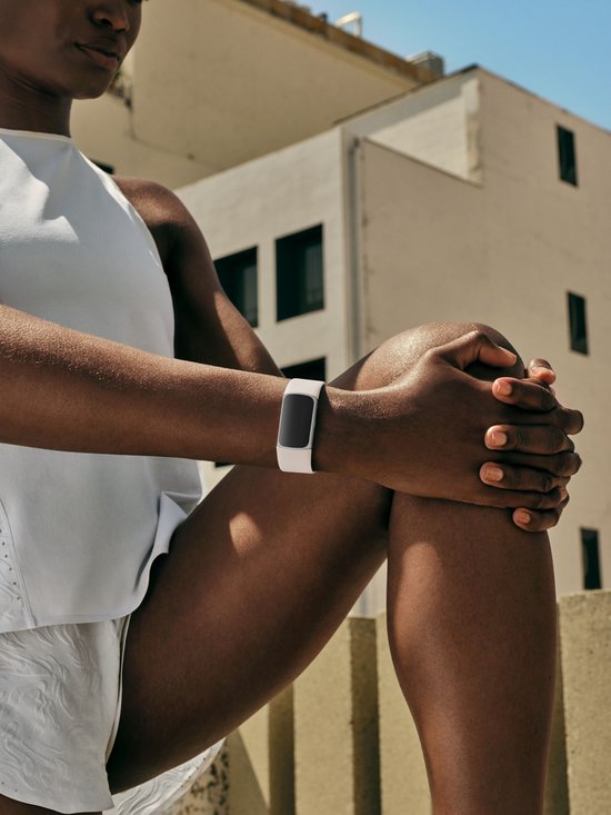 Fitbit Charge 6 - Activity Tracker - Oranje