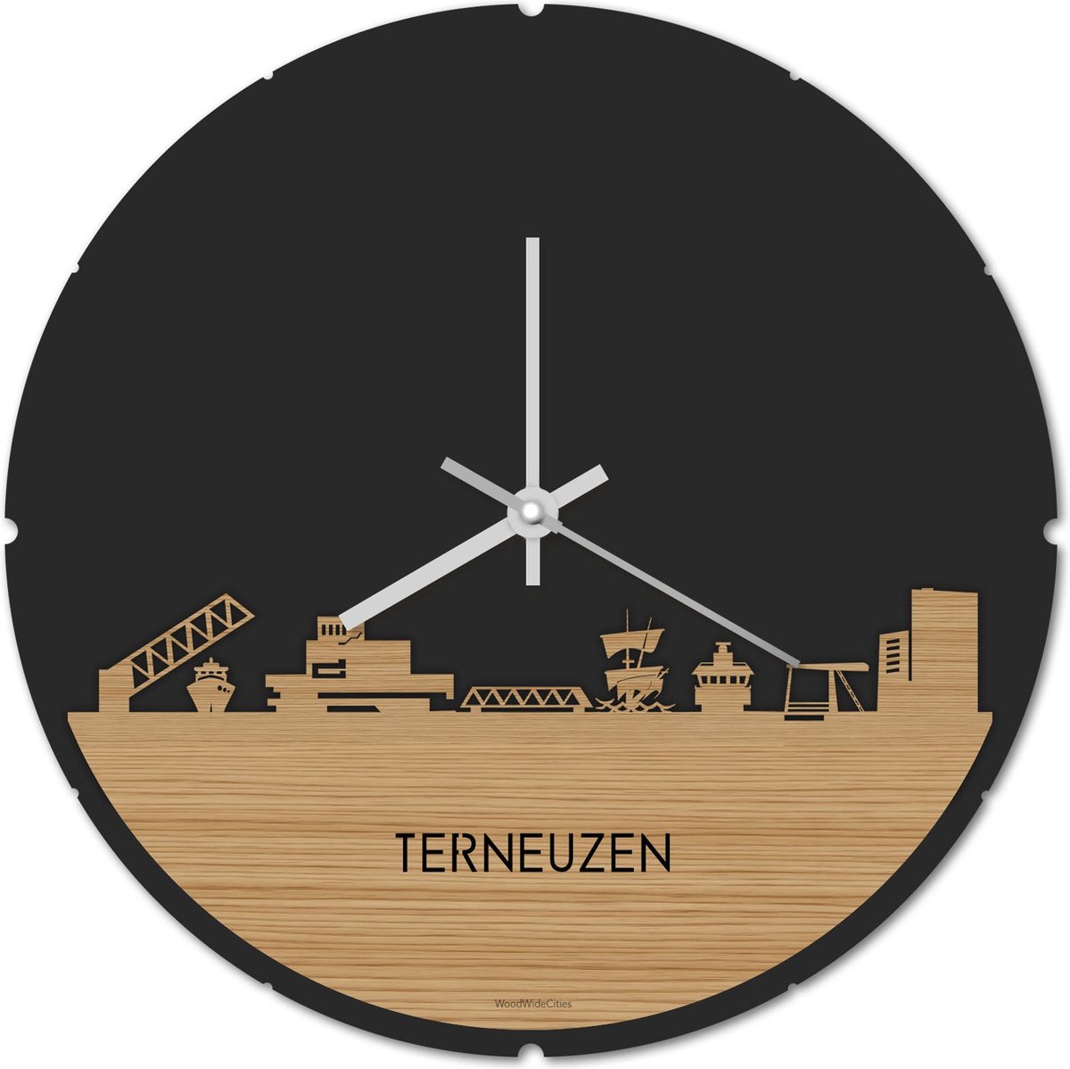 Skyline Klok Rond Terneuzen Bamboe hout - Ø 44 cm - Stil uurwerk - Wanddecoratie - Meer steden beschikbaar - Woonkamer idee - Woondecoratie - City Art - Steden kunst - Cadeau voor hem - Cadeau voor haar - Jubileum - Trouwerij - Housewarming -