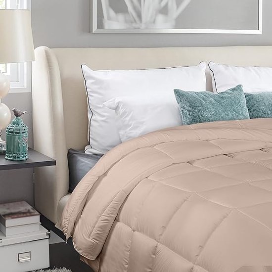Softland Luxurious Natural Down Blanket – 220x240 Cm, Quilted, Hypoallergenic & Breathable Duvet (White, All-Season)