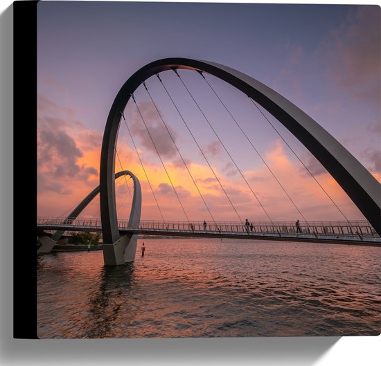 Canvas - Brug - Water - Zonsondergang - Mensen - 30x30 cm Foto op Canvas Schilderij (Wanddecoratie op Canvas)