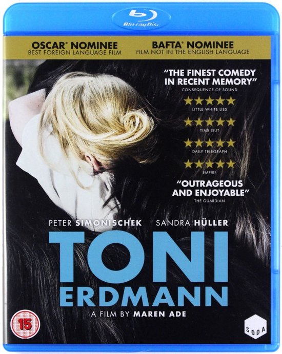 De voorkant van de Blu-ray hoes van Toni Erdmann met een foto van Sandra Hüller.