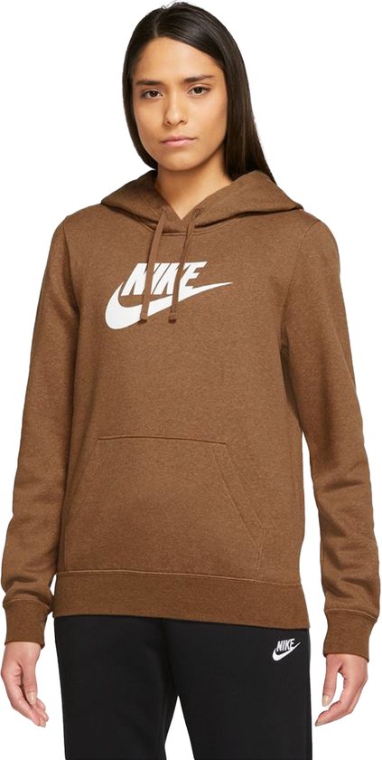 Nike sportswear club fleece hoodie in de kleur bruin.