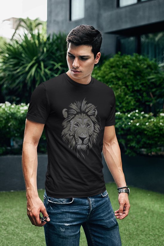Rick & Rich - T-Shirt heren met print - T-Shirt heren grappig - T-Shirt met Opdruk - T-Shirt Leeuw - T-Shirt Lion - Zwart T-shirt - T-Shirt met ronde hals - T-shirt Man - T-shirt maat L