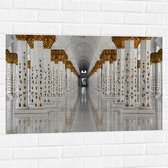 Muursticker - Pilaren met Gouden Details in Witte Tempel - 90x60 cm Foto op Muursticker