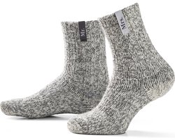 SOXS® | SOX3310 | Wollen sokken | Grijs | Kuithoogte | Maat 37-41 & 42-46 | Wedding Mr. & Mrs. label