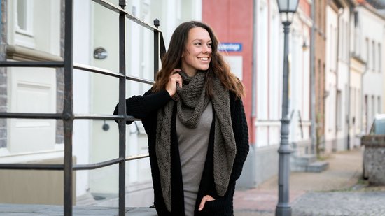 Knit Factory Sally Knitted Shawl - Driehoek Scarf Ladies - Écharpe XXL - Rouge vif - 220x85 cm - Tricot épais