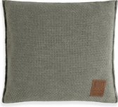 Knit Factory Sierkussen Jesse - Carré - Vert Urbain - 50x50 cm - Housse de coussin avec rembourrage