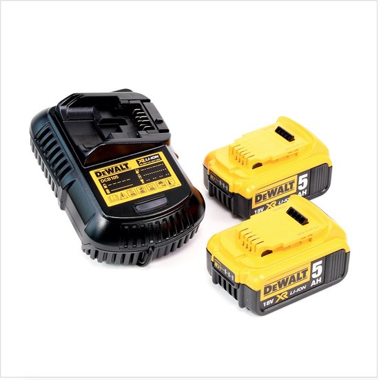 Zwarte acculader en twee gele 18V 5.0Ah DeWalt accu's.