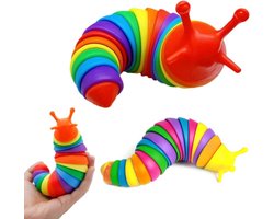 foto van Fidget Slak Regenboog - Finger Slug - Fidget Slug - Rups - TikTok Hype - Anti Stress - 18 cm