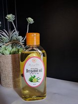 Garden of Eden- Pure Italiaanse organic Bergamot olie / bergamotolie op basis van koudgeperste druivenpitolie 150 voor huid, haar en lichaam - massage olie - druivenpit olie -body olie