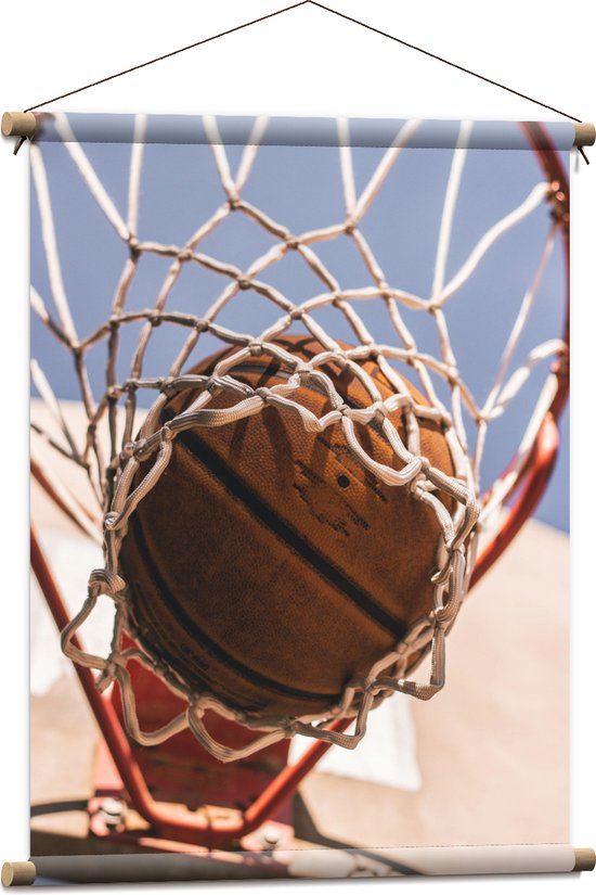 Textielposter - Basketbal in Basket - 60x80 cm Foto op Textiel