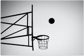 Poster (Mat) - Bal Vallend in Basket (Zwart-wit) - 60x40 cm Foto op Posterpapier met een Matte look