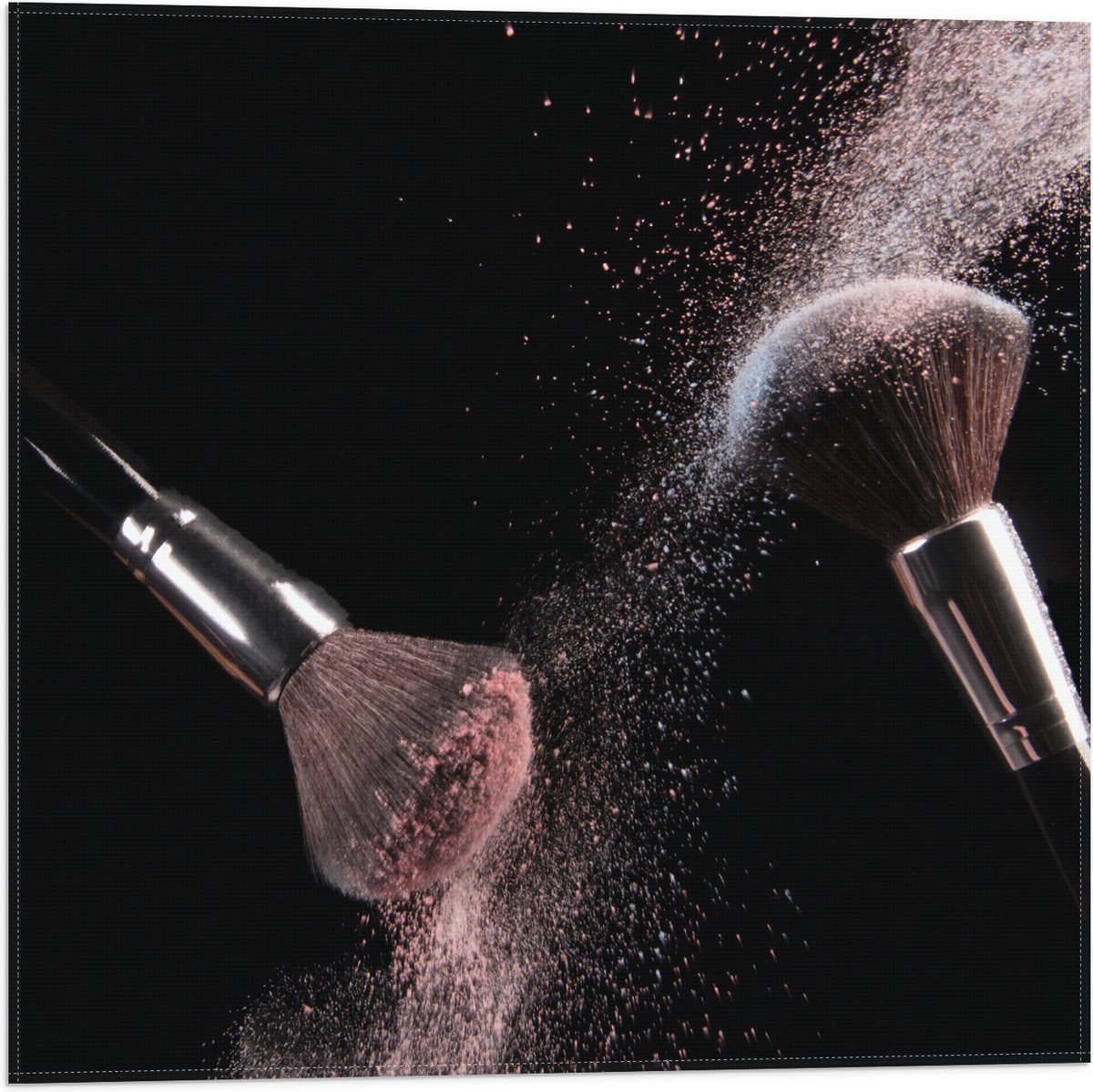 Vlag - Kwasten - Makeup - Poeder - Verspreid - 50x50 cm Foto op Polyester Vlag