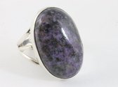 Grote ovale zilveren ring met paarse purpuriet - maat 20