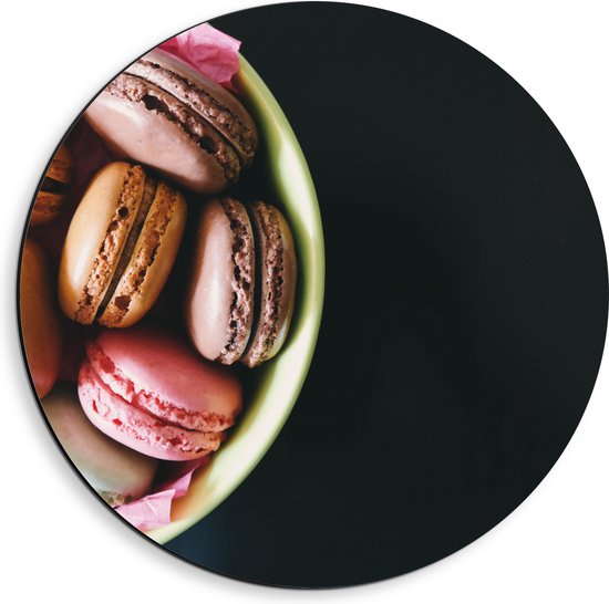 Dibond Muurcirkel - Macarons - Bakje - Smaken - Kleuren - 40x40 cm Foto op Aluminium Muurcirkel (met ophangsysteem)