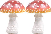 Deco huis/tuin beeldje paddenstoel - 2x - vliegenzwam - rood/wit - 8 x 10 cm - Herfst decoratie