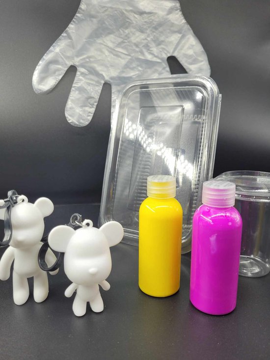 YANGWEN 50 stuks gummibeertjeshangers, 10 kleuren rubberachtige hars beer hanger hars beer sleutelhanger voor doe-het-zelf halsketting armband sleutelhanger kinderen meisjes