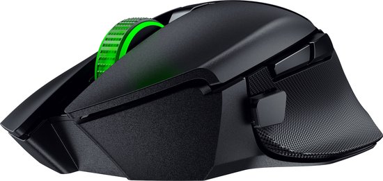 Zwarte Razer Basilisk V3 X Hyperspeed muis, zijkant met groen scrollwheel en Razer logo.