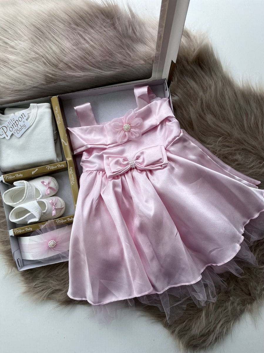 Goedkoopste luxe feestjurk-Baby jurk-doopjurk -dooppakje-onderhemd-haarband-schoentjes- pasgeboren-new born-geschenkset -geschenkdoos-kraamcadeau-fotoshoot newborn-doopsel-4 delige set-roze kleur-strikje-maat 56/62 (0 tem 4 maanden