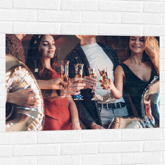 Muursticker - Feest - Champagne - Vrienden - Proosten -Ballonnen - Confetti - 90x60 cm Foto op Muursticker