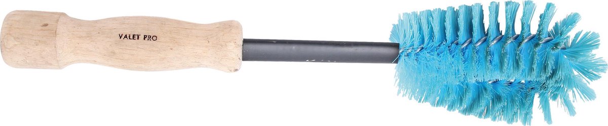 Valet Pro Long Reach Wheel Brush