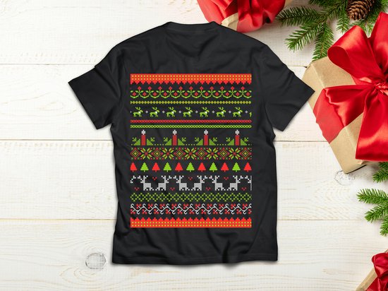 Merry Pixel Christmas - T Shirt - HappyHolidays - MerryChristmas - ChristmasCheer - JoyfulSeason - Gift - Cadeau - VrolijkKerstfeest - FijneKerstdagen - Kerstvreugde - Feestdagen