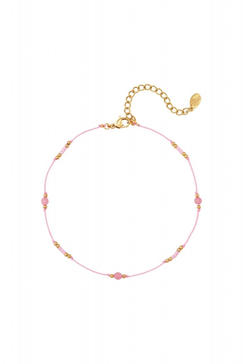 Enkelbandje kleuren koord met roze kralen - LMPiercings
