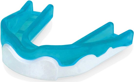 Een turquoise en witte junior gebitsbeschermer met een golvend patroon aan de voorkant.