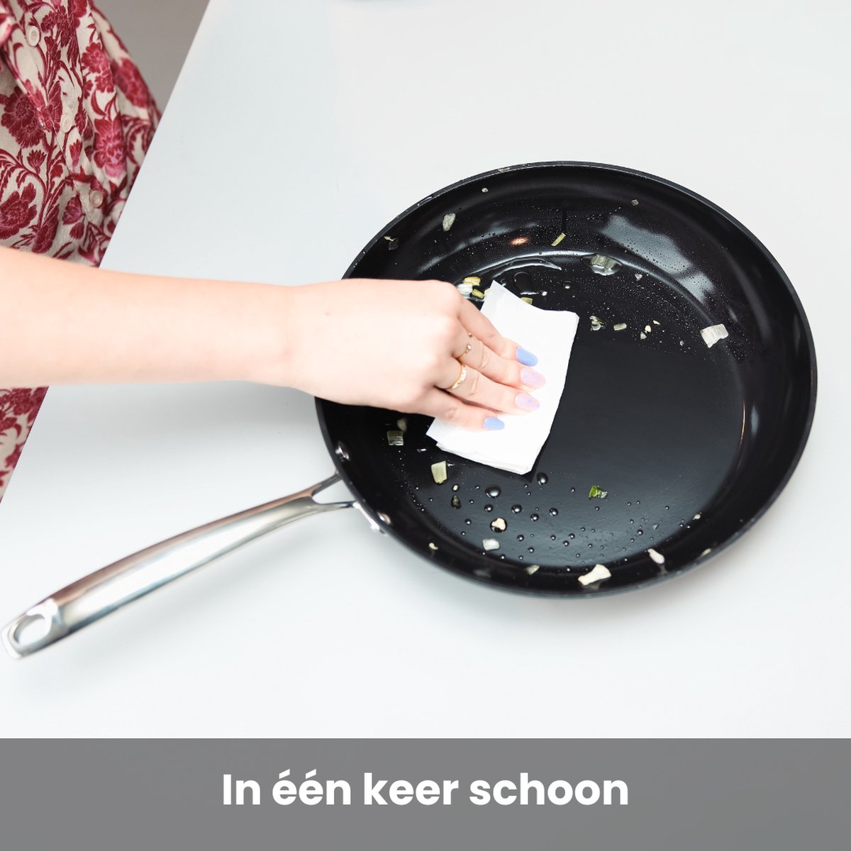 Cook & Pan 7-Delige Pannenset Zwart - PFAS vrij - Alle Warmtebronnen - Pannen Set met 7 jaar Garantie - Krasbestendige Anti Aanbaklaag - Vaatwasserbestendig - Gas, Inductie, Elektrisch, Oven - Koekenpan, Wokpan, Steelpan, Hapjespan, Kookpot – foto 7