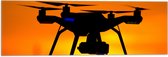 Vlag - Silhouette van Drone bij Zonsondergang - 60x20 cm Foto op Polyester Vlag