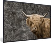 Fotolijst incl. Poster - Schotse hooglander - Wereldkaart - Koe - 60x40 cm - Posterlijst