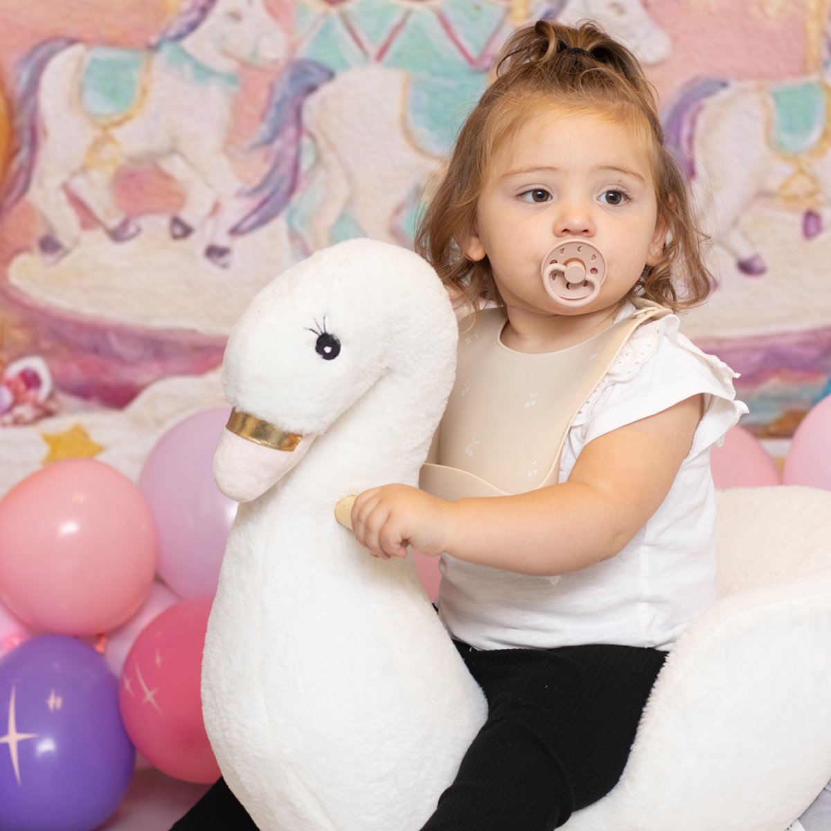 Goedkoopste Siliconen Slabbetje Lalieloe - Slab - Cherry - Met opvangbakje - Zand