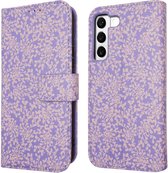 iMoshion Hoesje Geschikt voor Samsung Galaxy S22 Hoesje Met Pasjeshouder - iMoshion Design Bookcase smartphone - Meerkleurig / Purple White Flowers