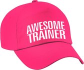Bellatio Decorations cadeau pet/cap voor volwassenen - Awesome Trainer - roze - geweldige trainer