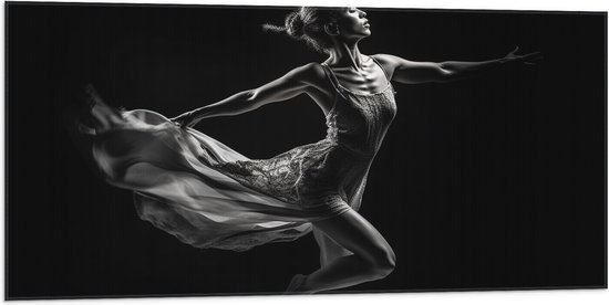 Vlag - Ballerina Meisje aan het Dansen (Zwart-wit) - 100x50 cm Foto op Polyester Vlag