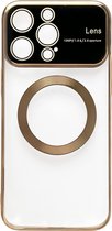 Casemania Hoesje Geschikt voor Apple iPhone 15 Pro Max Goud - Siliconen Back Cover met Camera Lens Bescherming - Geschikt voor Magsafe
