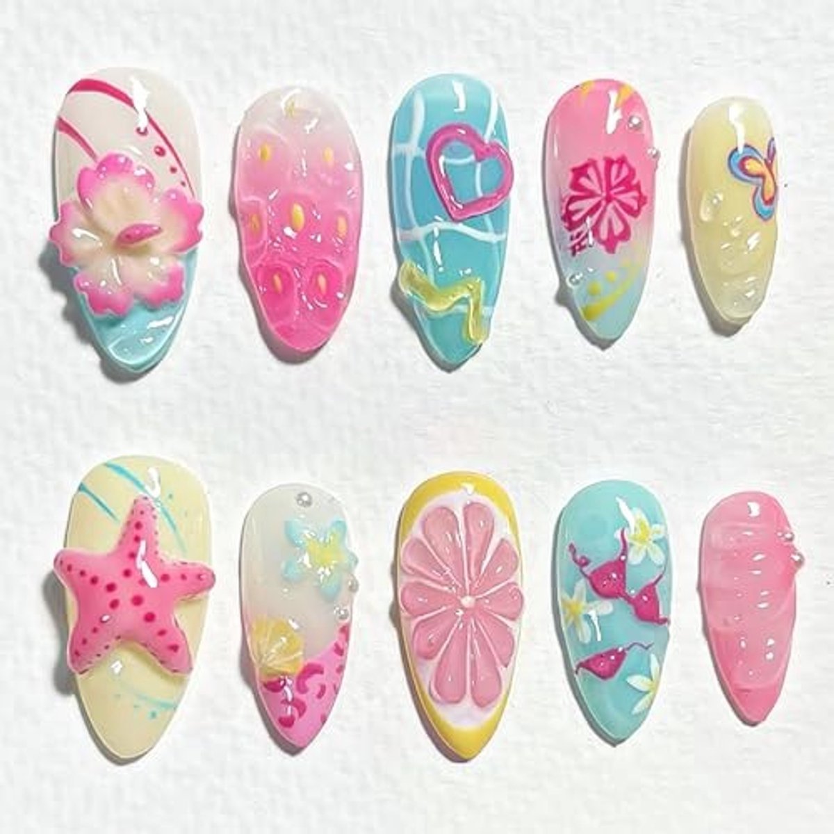 Cosensi- Kunstnagels 24 Stuks - Amandelvorm - 3D Bloemen/Sterrenontwerpen - Volledige Dekking - Zelfklevende Plaknagels - Eenvoudig Aanbrengen - Nepnagels