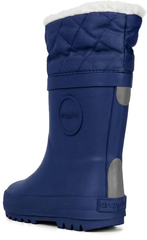 Donkerblauwe regenlaars met gewatteerde kraag, trekkoord en witte teddy voering. Logo op zijkant.