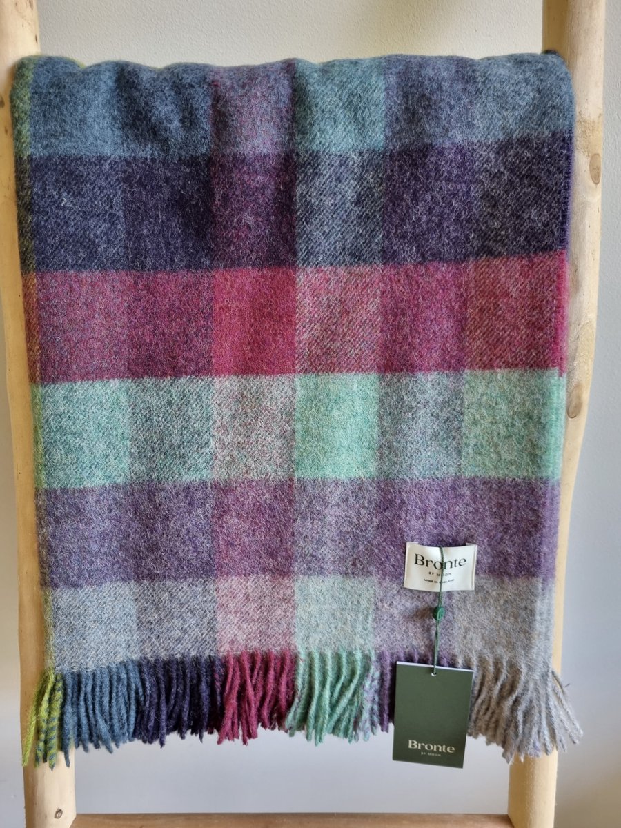 Bronte by Moon Wollen Plaid - HARLEQUIN Moorland - 140x185cm - Bronte x Plaids.shop Multicolor, Paars