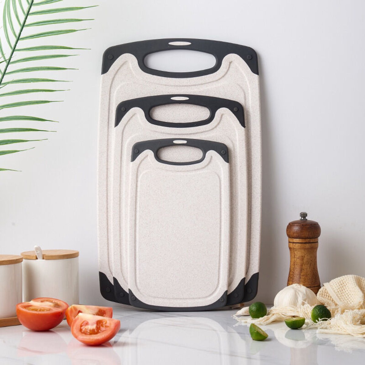 Een set van 3 snijplankengeschikt voor afwateringsgootjes – vaatwasmachinebestendig, antislip, beige/strokleur – BPA-vrij –