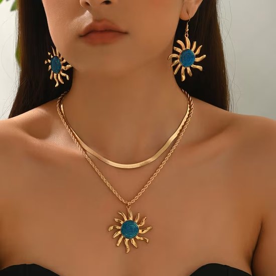 My Sweet Romance® - dubbele dames ketting met oorbellen - sieradenset 2-delig - goudkleurig - goud met blauw - 2-voudige ketting met zon lengte 40 cm (plus 5) - hanger 4,5 cm - oorbellen 6,3 cm