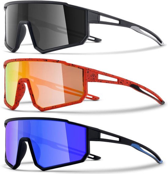 Drie sportzonnebrillen: zwart met grijze lens, rood gespikkeld met oranje spiegelende lens, zwart met blauwe spiegelende lens.