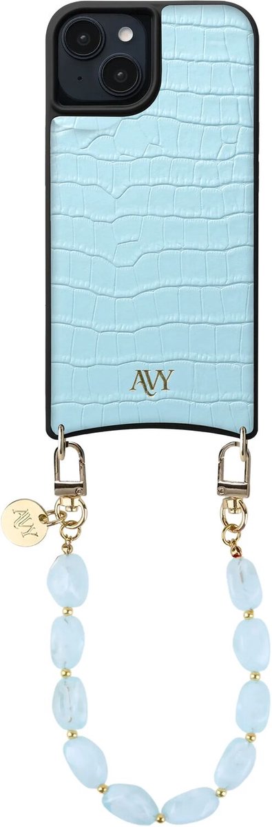 AVY Leren Hoesje Geschikt voor Apple iPhone 15 | Compatibel met MagSafe | Leather Case met Telefoonkoord | Polsband | Croco Blauw | Rocher Blue